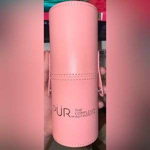 Pur cosmetics brush set